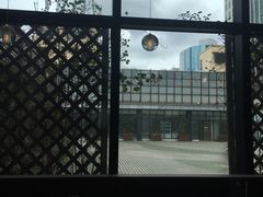 -光海书局(南京东路第一百货店)