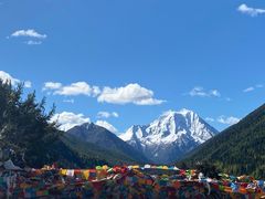-亚拉雪山风景区
