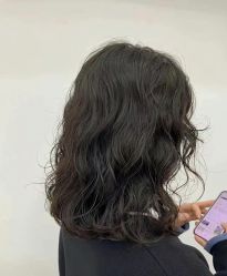 -1983 Hair Salon
