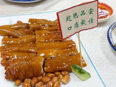 -津津名菜馆(绝没分店)