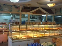 面包甜点陈列柜-佳麦烘焙(姚港路店)