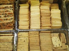 -红房子西点(汇联商厦天钥桥路店)