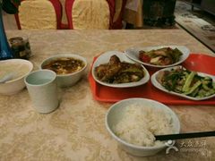 -皇宫大酒店