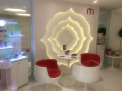 -咪咪比基尼脱毛专业店