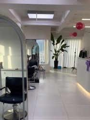 -Hello Lady发型设计