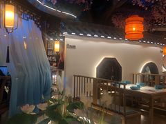 -荷塘秋月·本帮江浙菜(国权路店)