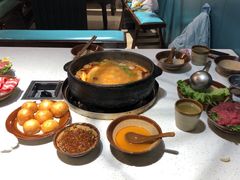 -贵府酸汤牛肉火锅·贵州老字号(飞山街店)