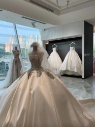 点击看大图 -Bridal Queen·婚纱女皇