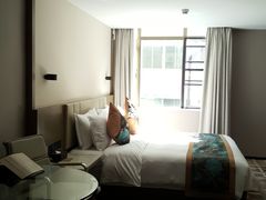 -曼谷一号酒店(深圳龙华大浪商业中心店)