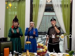 -白鹿苑蒙餐(鄂温克宾馆店)