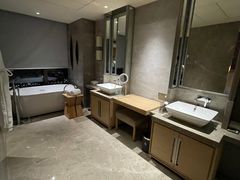 -重庆解放碑威斯汀酒店