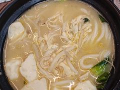 -东北四季饺子王(华山路店)