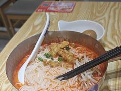 -魔都三兄弟酸辣粉·蘸卤炸串(虹桥万科店)