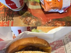 1层芝士牛肉堡-汉堡王(金鹰天地广场店)