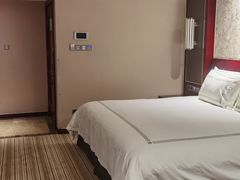 -北京金龙潭御瑞酒店(花园桥地铁站店)