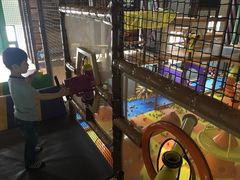 -蒙特利亲子乐园