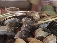 -围炉肉舍•炭烤活鳗•丹东海鲜烤肉(步行街店)