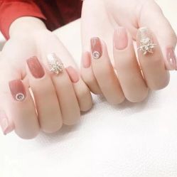 -Pink You美甲美睫纹绣定制中心