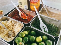 -四川小胡子海鲜(丁村万人海鲜广场店)