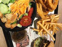 -The Habit Burger Grill 哈比特汉堡(复兴soho店)