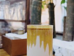 -Line 咖啡(石厦花园店)