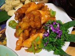 清迈菠萝咕噜肉-觅山云南菜(泊富ICITY店)