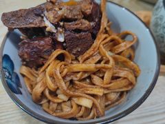 -内蒙焖面大盆骨餐馆(山大路店)