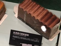 丝滑黑巧慕斯蛋糕-星巴克(深圳平安金融中心B1店)