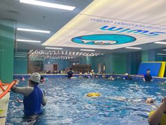 -Swim斯卫姆国际儿童游泳中心(红博中央公园店)