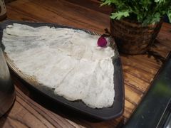 -老牌坊云南鱼豆花火锅(嵩山店)