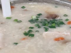 新鲜猪杂粥-南记食粥坊·宵夜大排档(南桂店)