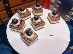 -小天鹅戴斯酒店鲸鲨百汇创作料理