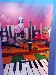 -咔叮卡丁·儿童室内赛车馆