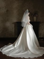 点击看大图 -GODDESS WHITE婚纱礼服(鹏城动力大厦店)