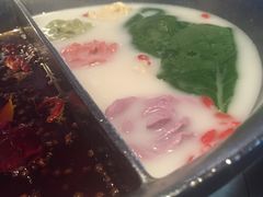 -湊湊火锅·茶憩(新中关购物中心店)