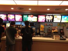 -麦当劳(海岸城店)