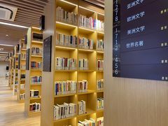 -漕河泾街道图书馆(漕河泾社区文化活动中心店)