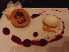 -恰餐厅及酒吧 CHAR Bar & Grill (北京丽都皇冠假日店)
