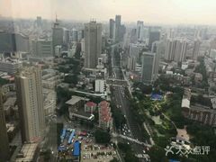 -唐拉雅秀酒店-西锦汇空中BBQ·思创餐厅