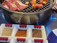 特色六味蘸碟-柳飘飘亚洲烤肉集合店(内江万达店)