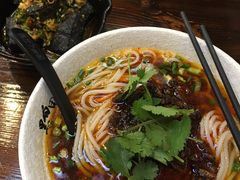 -黑白电视长沙小吃(美林M·LIVE天地东座店)