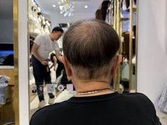 -LAQUEEN 时尚健康假发(万象城总店)