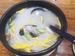 -桥香园过桥米线(国贸店)