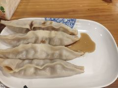 网红牛肉锅贴-张小文胡辣汤(龙柏新村店)