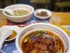 -呷佬·长沙手工米粉(金沙江路店)