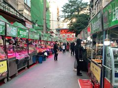 -正宁路小吃夜市