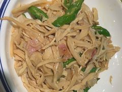 -滇铺子(欣都龙城店)
