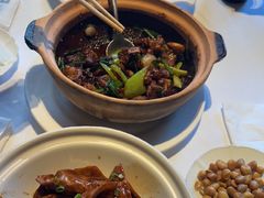 -八府香鸭·啫啫煲(华山路店)