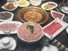-小天鹅火锅·一线江景洪鼎旗舰店(洪崖洞店)