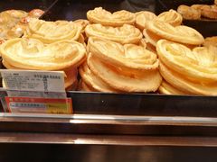 -百年泰康鲜肉月饼